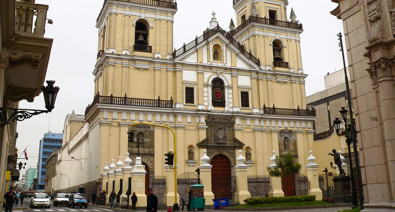 Basilica San Pedro in Lima