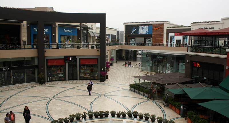 Jockey Plaza Einkaufszentrum in Santiago de Surco Lima Peru
