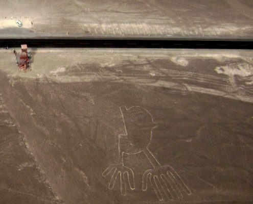 Líneas de Nazca manos