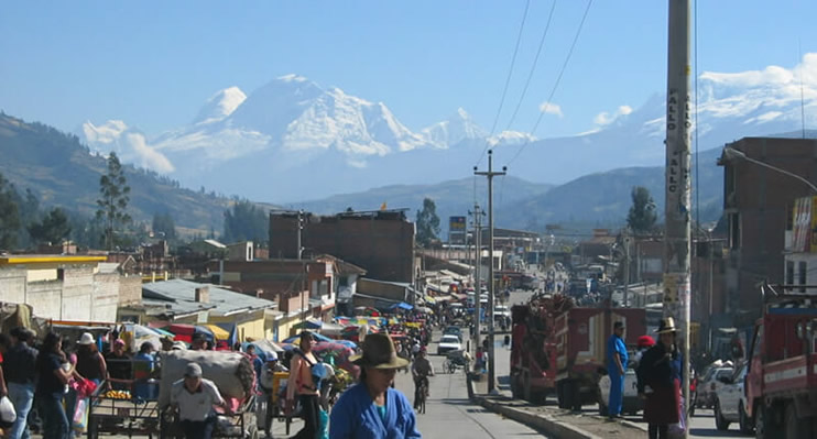 Huaraz - la puerta a las cumbres de la Cordillera Blanca