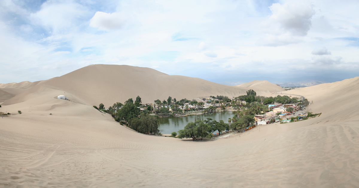 Huacachina eine Oase inmitten der peruanischen Wüste Peru Spezialisten