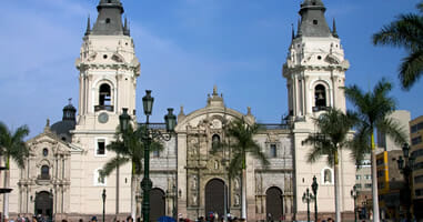 Die Kathedrale von Lima: Zeugnis der spanischen Kolonialisierung Perus