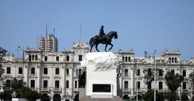 Der Plaza de San Martin - Erinnerung an Limas Unabhängigkeitskampf