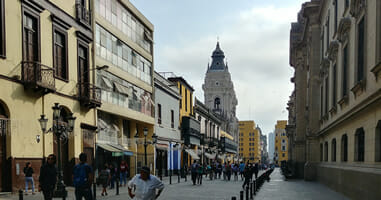 Weg zum Plaza de Armas in Lima