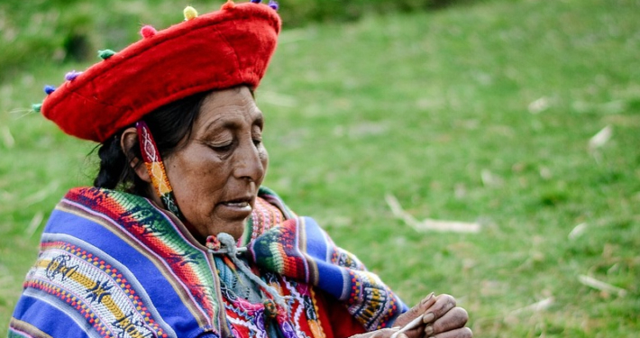 Palo Santo in Peru: Eine Duftende Reise durch Kultur, Natur und Spiritualität