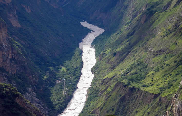 Río Apurímac en la quebrada de Apurímac