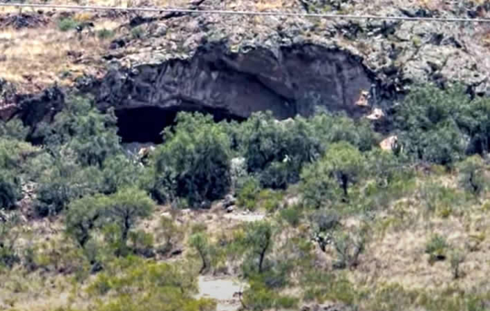 Die Cuevas de Pikimachay: Ein Fenster zur Urgeschichte Perus