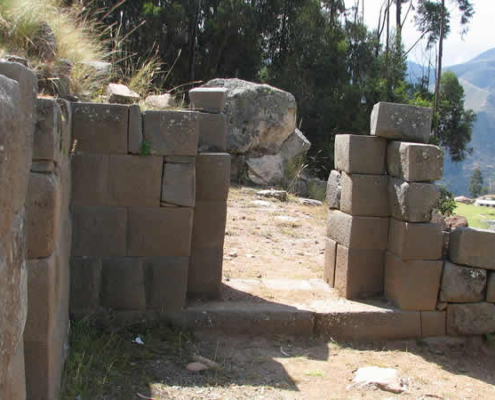 Intihuatana de Pomacochas: Verborgene Inka-Schätze im Hochland von Ayacucho