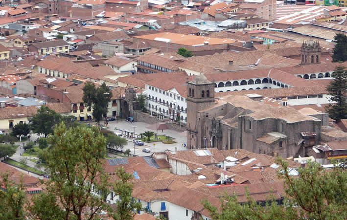 Plaza San Francisco en Cusco: un lugar lleno de historia, cultura y naturaleza