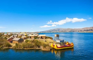 Ab Puno: 2‑Tages‑Tour zu den Uros, Amantani & Taquile Inseln