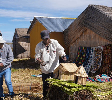 Von Cusco: Titicacasee – Uros & Amantani mit Schlafbus
