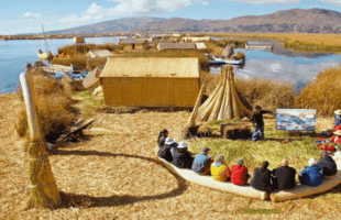 Puno: Die schwimmenden Inseln der Uros