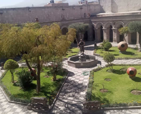 Complejo San Francisco – Convento, iglesia y museo en Arequipa Complejo San Francisco – Convento, iglesia y museo en Arequipa