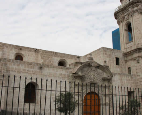 Iglesia y Convento de Santo Domingo – Joya colonial en Arequipa Iglesia y Convento de Santo Domingo – Joya colonial en Arequipa