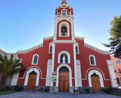 Iglesia y Museo La Recoleta en Arequipa: Tesoro Colonial y Espiritual