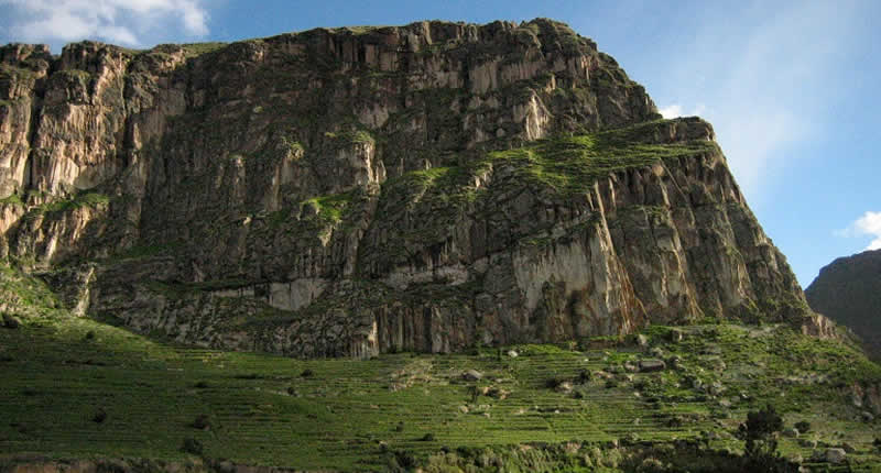 Mirador Apu Accaimarca – El guardián de piedra de Andamarca