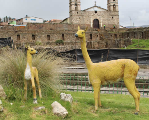 Plaza Inca Pachacútec de Vilcas Huamán – Corazón de una ciudad inca Plaza Inca Pachacútec de Vilcas Huamán – Corazón de una ciudad inca