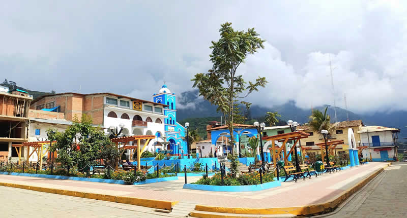 Plaza de Armas de Cabana – El corazón de la provincia de Pallasca en Áncash