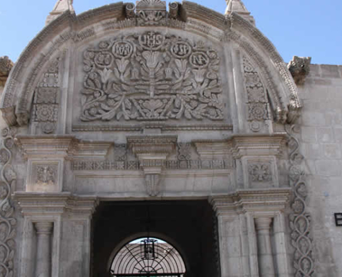 Casa Tristán del Pozo – Arquitectura barroca en el corazón de Arequipa