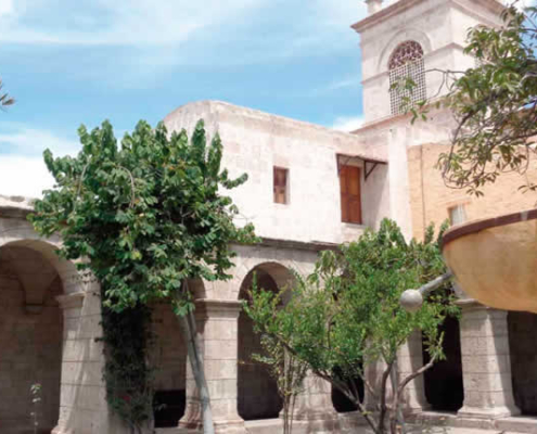 Monasterio de San José y Santa Teresa de Carmelitas Descalzas en Arequipa