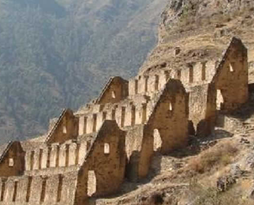 Pinkuylluna – Die geheimnisvollen Inka-Speicher über Ollantaytambo Pinkuylluna – Die geheimnisvollen Inka-Speicher über Ollantaytambo