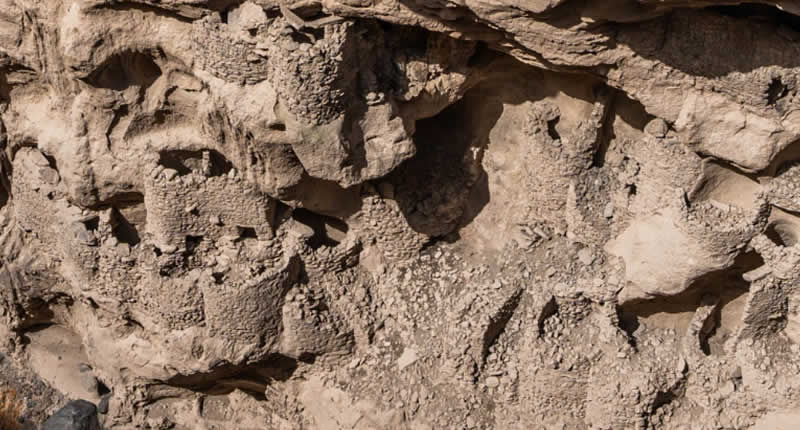 Tumbas de Shininea – Geheimnisvolle Grabstätten am Colca-Fluss