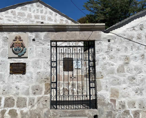 Casa Museo de Sitio Héroes y Mártires de Quequeña: Erinnerung, Identität & Zeugnisse der Guerra del Pacífico Casa Museo de Sitio Héroes y Mártires de Quequeña: Erinnerung, Identität & Zeugnisse der Guerra del Pacífico
