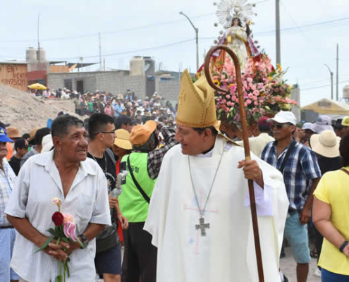 Virgen de la Candelaria in Quilca: Pilgerweg am Pazifik zwischen Glauben, Geschichte und Gemeinschaft Virgen de la Candelaria in Quilca: Pilgerweg am Pazifik zwischen Glauben, Geschichte und Gemeinschaft