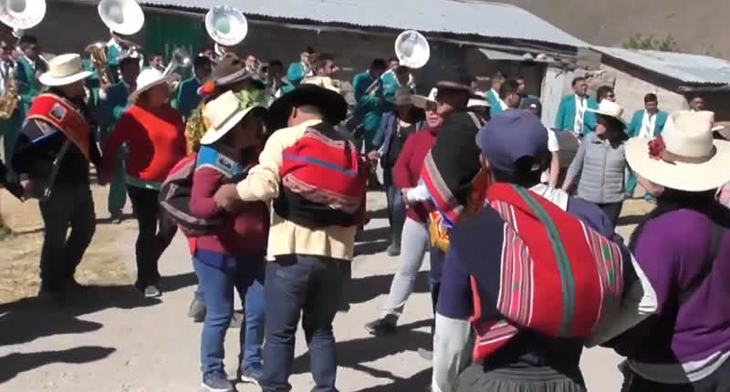 Traditionelles Fest „Escarbo de Acequia”