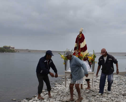 Fiesta Patronal de San Pedro: Wenn der Río Camaná zum Altar wird