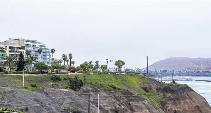 Malecón de Barranco – historische Klippenpromenade zwischen Paul Harris, Sousa & Pazos