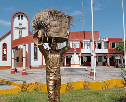 Pueblo Tradicional San José: Tradición viva entre casonas, festividades y río