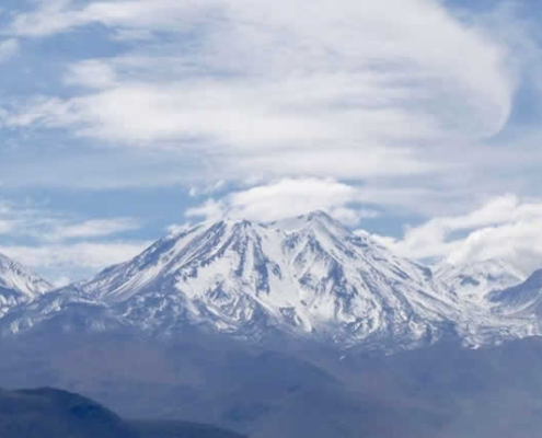 Vulkan Chachani (6.057 m): Leichte Sechstausender-Magie über Arequipa Vulkan Chachani (6.057 m): Leichte Sechstausender-Magie über Arequipa