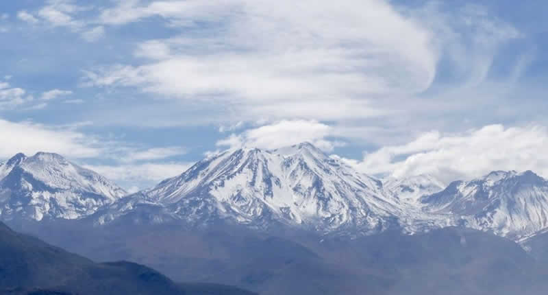 Vulkan Chachani (6.057 m): Leichte Sechstausender-Magie über Arequipa
