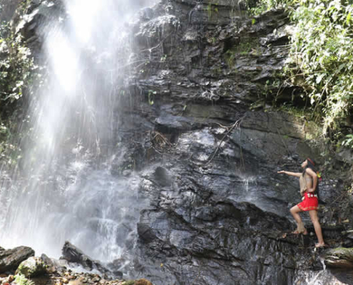Cascada Botijani – Regenwald-Wasserfall bei San Juan de Oro Cascada Botijani – Regenwald-Wasserfall bei San Juan de Oro
