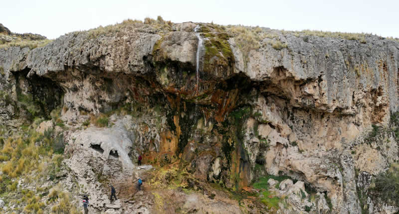 Cascada de Fauchinta de Machaca-Marca – Verborgener Wasserfall im Altiplano von Vilquechico
