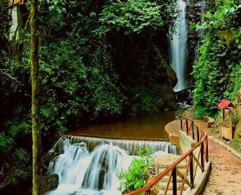 Der Río Tigre Waserfall – Naturparadies nahe Oxapampa Der Río Tigre Waserfall – Naturparadies nahe Oxapampa