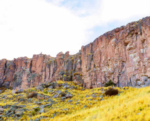 Felsvorsprünge von Ayrumas Carumas