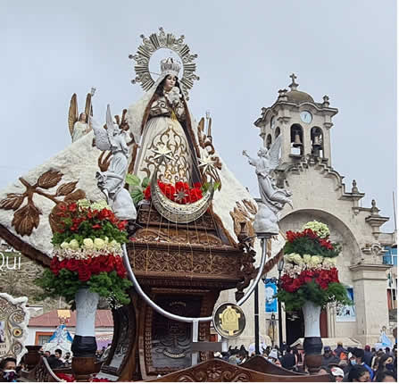 Eine der bedeutendsten Marienfeiern im Hochland von Puno
