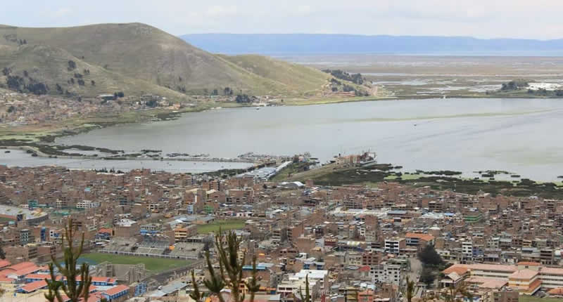 Aussichtspunkt über die Stadt Puno