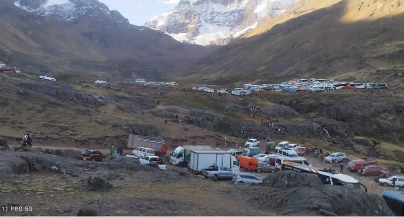 Campamento en la Cordillera Carabaya