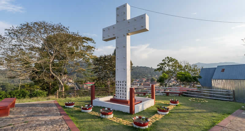 Panteón de los Colonos – Erinnerungsort der Pioniere von Villa Rica