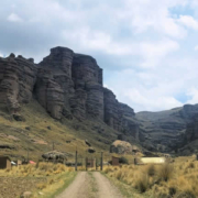 Paraíso Natural de Keñuacuyo – cañón, bosque de queñuas y cultura andina cerca de Ayaviri