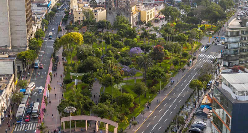 Parque Central de Miraflores: Grünes Herz zwischen Parque Kennedy & Parque 7 de Junio