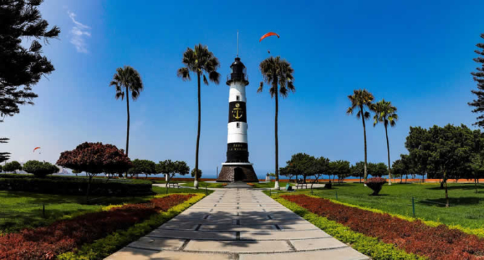 Parque El Faro de la Marina: Ikonischer Leuchtturmpark über den Klippen von Miraflores