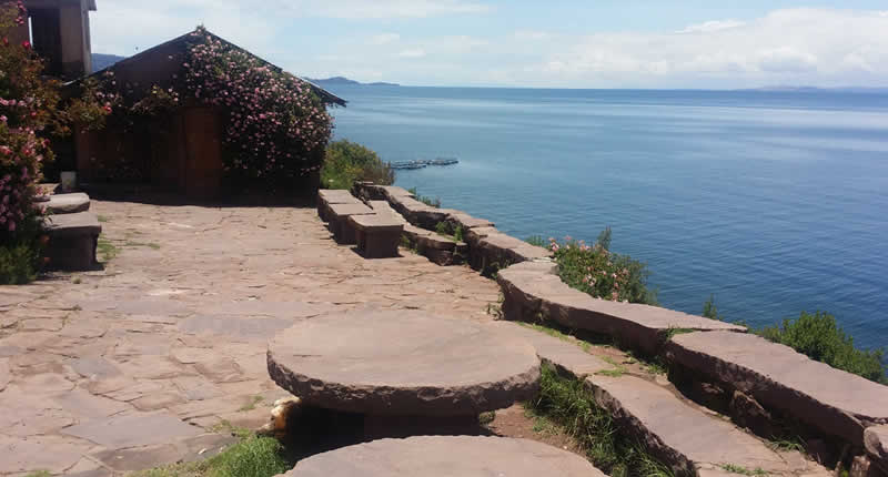 Blick auf die Halbinsel Capachica am Titicacasee
