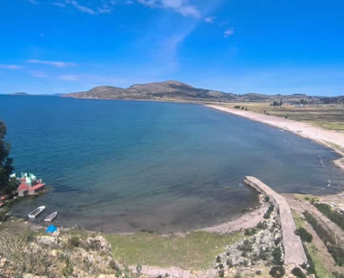 Playas de Karina y Churo: Sanfte Andenstrände am Titicacasee Playas de Karina y Churo: Sanfte Andenstrände am Titicacasee