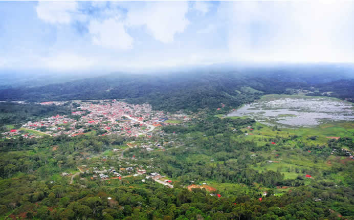 Pueblo De Villa Rica Villa Rica – Das Kaffeeherz der Provinz Oxapampa
