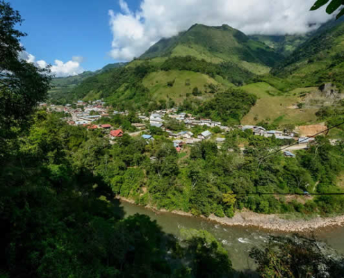 Sendero ecoturístico Emperador Guillermo I en Pozuzo Sendero ecoturístico Emperador Guillermo I en Pozuzo
