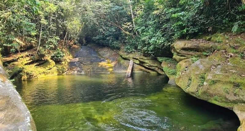 Tobogán Natural de Iscozacín – Wasserrutsche im Dschungel von Palcazú
